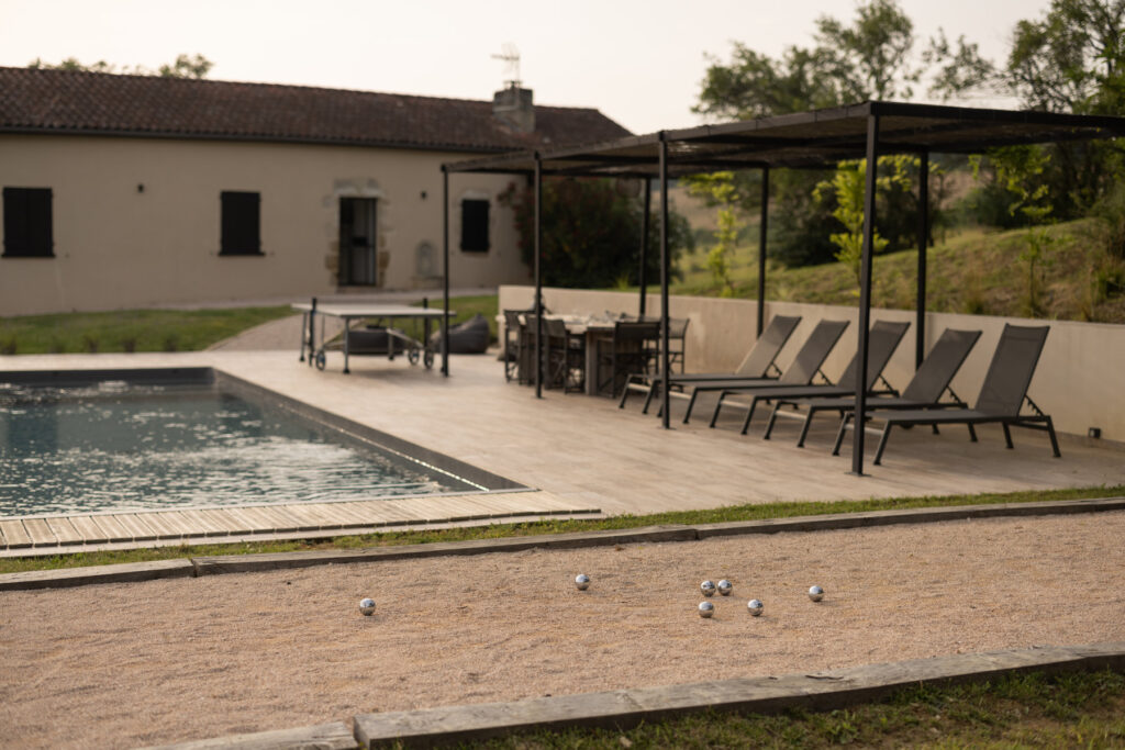 vue piscine petanque bergeries dartagnan vue piscine petanque bergeries dartagnan